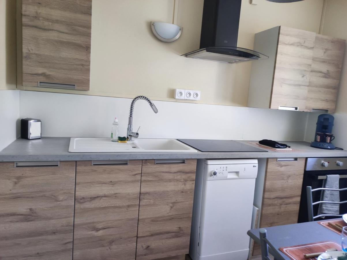 - Meuble Tourisme, Trois Etoiles - 34 M2 Refait A Neuf- Apartment